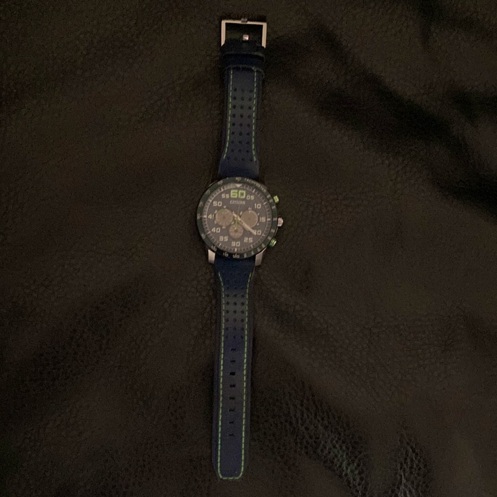 Mens Citizen watch glow in the dark.